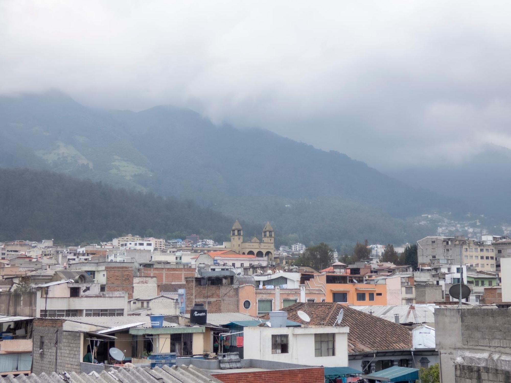 Hotel El Ejido Quito Exterior photo